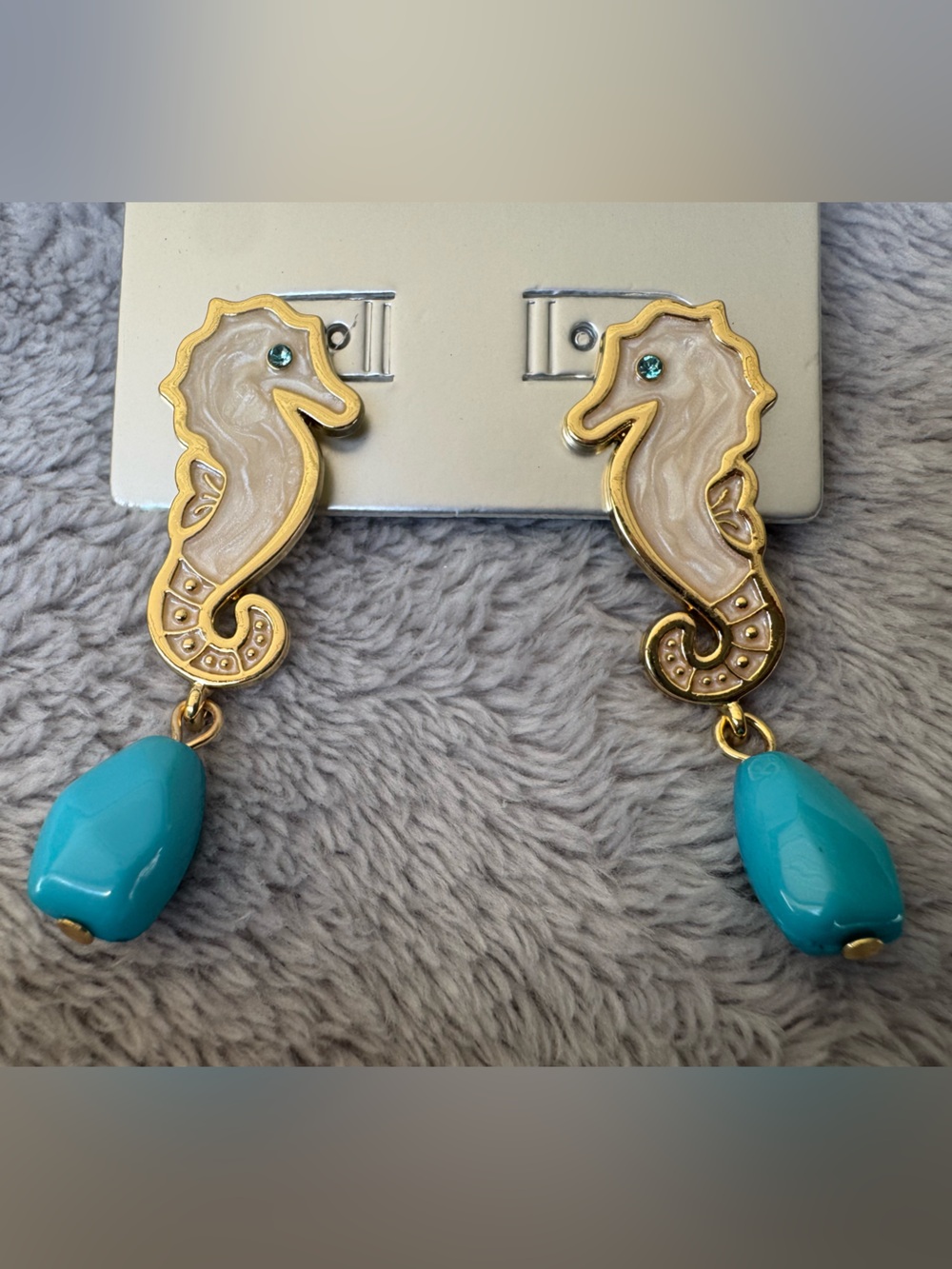 Sugarfix Women’s Tide Dancer Sea Horse Earrings - Picture 2 of 3